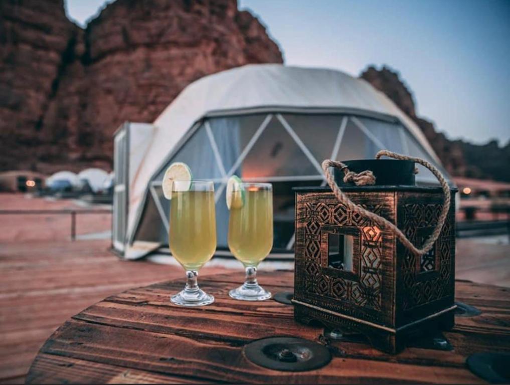 Sun Luxury Camp &Tour Lägenhet Wadi Rum Exteriör bild