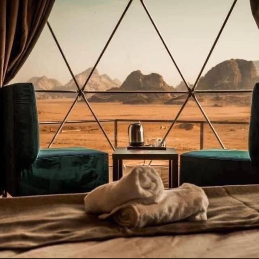 Sun Luxury Camp &Tour Lägenhet Wadi Rum Exteriör bild